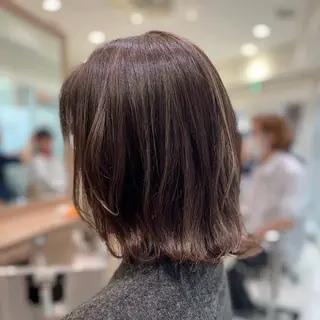 ミディアム 崎山 紗吏のヘアスタイル