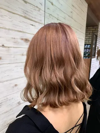 ミディアム カラー イワタ マハ/ minim hairのヘアスタイル