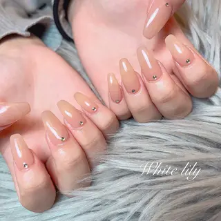 ネイル White lily所属・牧田 雅世のネイルデザイン