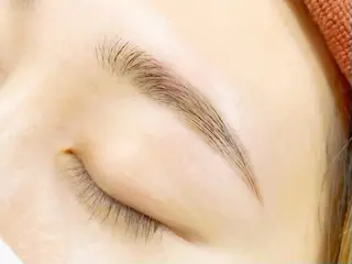 アイブロウ Po eyelash ･:* 下北沢のマツエク・マツパデザイン