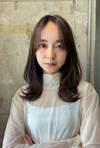 セミロング 美髪矯正 大塩幸輝のヘアスタイル
