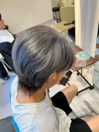 カラー 久永 菫のヘアスタイル