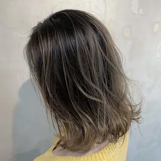 ミディアム カラー newi 池袋のヘアスタイル