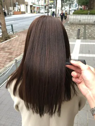 セミロング カラー ハイダメージ毛 縮毛矯正のヘアスタイル