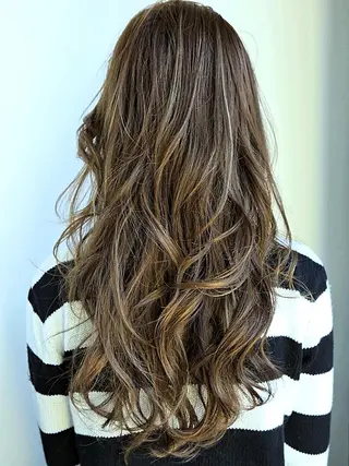 ミディアム カラー 🌿flencia 丸　和博🌿のヘアスタイル