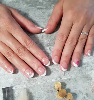 ミディアム ネイル Fa.Stella ファステラ のネイルデザイン