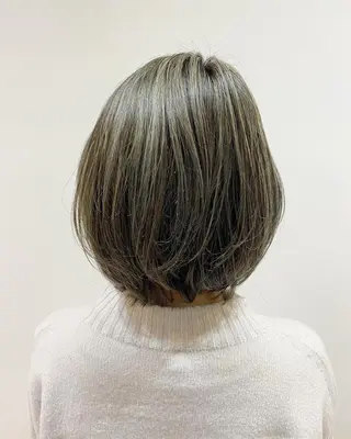 ショート カラー 大人かわいい×艶髪 🤍塩川のヘアスタイル