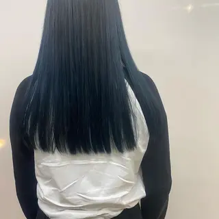 カラー 青とそら いしざかのヘアスタイル