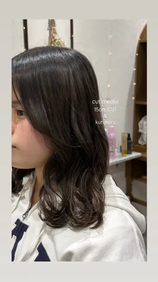 ミディアム 谷口 綾架のヘアスタイル