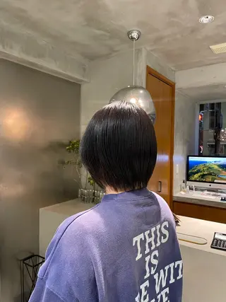 ショート カラー 頼金 愛海のヘアスタイル