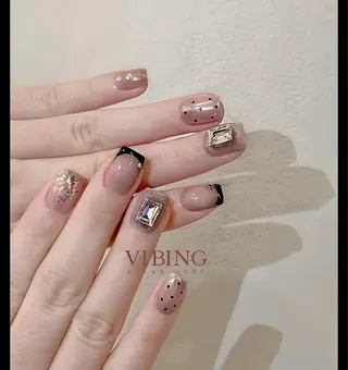 ネイル Dola Nail ユキンイのネイルデザイン