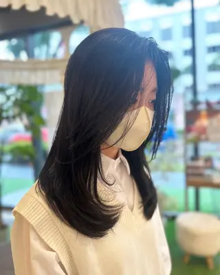 セミロング 韓国風レイヤーカット 🇰🇷❕モカのヘアスタイル