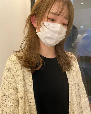 セミロング タナカ レイヤのヘアスタイル