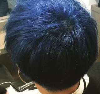 カラー 松下 智也のヘアスタイル