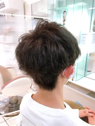 カラー メンズ 保住 亮太のヘアスタイル