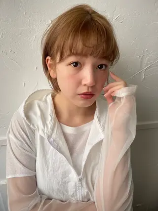 ショート カラー UNHAIRbyshiomi H所属・十川 明優花のヘアスタイル