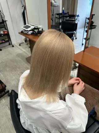 ミディアム カラー MONIQA所属・🐲RYUKI メンズブリーチのヘアスタイル