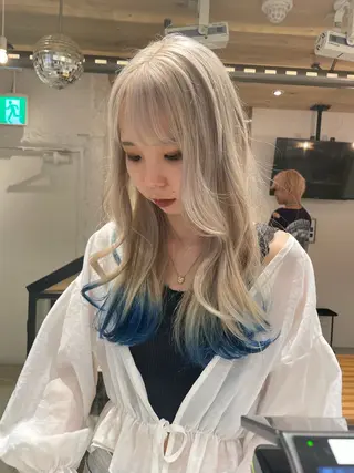 ロング カラー 艶ハイトーン👑♡ NATSUKIのヘアスタイル