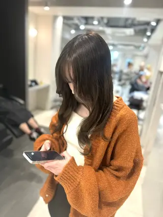 ミディアム カラー ハッシュカット レイヤー池袋のヘアスタイル