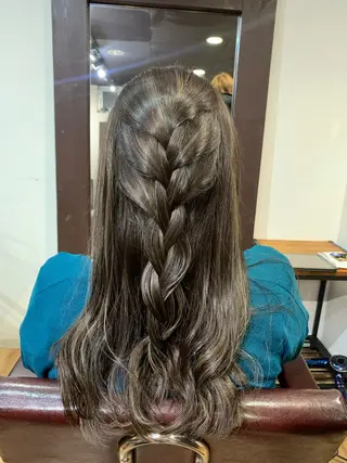 ロング カラー ハイライト✨髪質改善 TAKAさんです😊のヘアスタイル