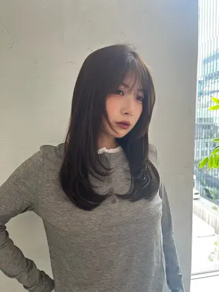セミロング 平居 舞白のヘアスタイル