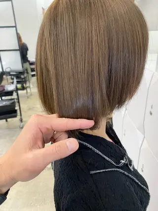 ショート カラー フジイ カズキのヘアスタイル