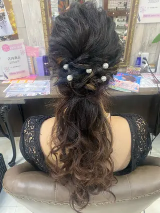 ロング ヘアアレンジ 土屋朱理/ ハイトーンカラーのヘアスタイル