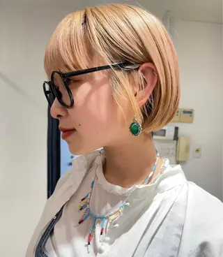 ショート カラー ヘアアレンジ ボブハイトーン🦖 デザインMAMIのヘアスタイル