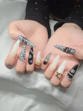 ネイル Lee Nailsのネイルデザイン