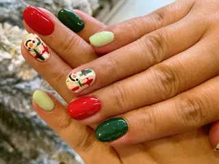 ネイル ネイル ティアラのネイルデザイン