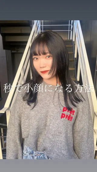 セミロング カラー ヘアアレンジ mika｜ブルーカラ ー｜ハイトーンカラーのヘアスタイル