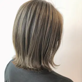 ショート カラー ヤマモト マイのヘアスタイル