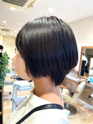 ショート カラー レイヤーカット×艶髪 /Ayanaのヘアスタイル