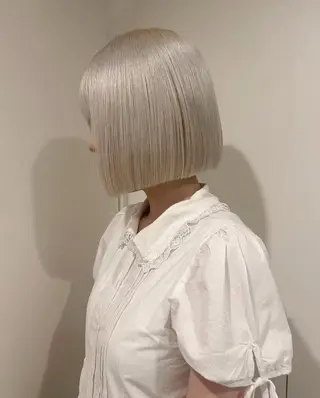 ショート カラー pele 梅田所属・PELEハイトーン shinobuのヘアスタイル