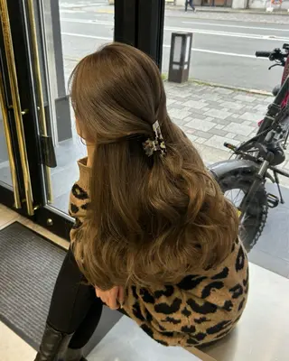 ロング 大人レイヤー/艶髪 🇺🇸TOMONAのヘアスタイル