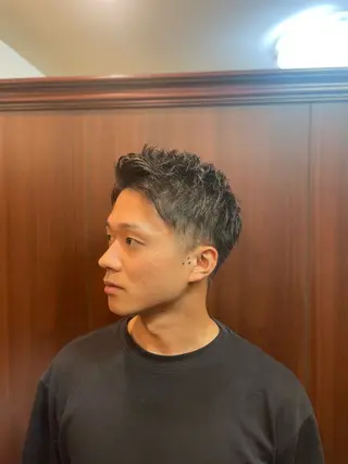ショート ヒロ銀座　　　御徒町所属・ヒロ銀座　小林 透真のヘアスタイル