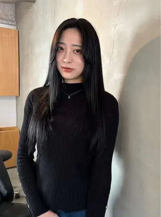 ロング カラー 林　蓮／レイヤー /透明感カラーのヘアスタイル