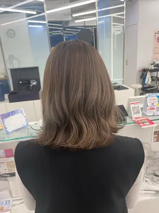 ミディアム カラー ヘアアレンジ 【Sweep】おじま のぞみのヘアスタイル