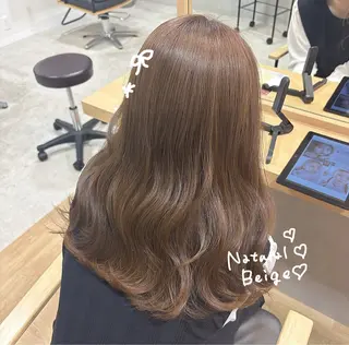 セミロング カラー regalo Acari🍎のヘアスタイル