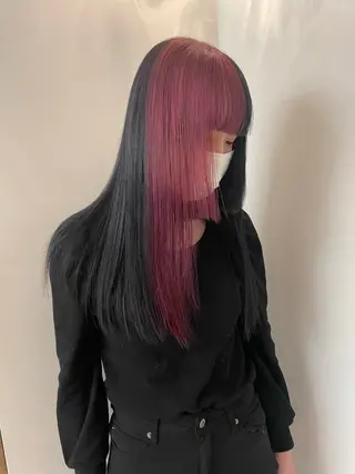 ロング カラー リカ/ハイトーン ・オリーブ🍀のヘアスタイル