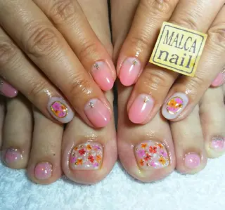 ネイル MALCAnail(マルカネイル)所属・荒木 莉奈のネイルデザイン