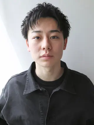 パーマ メンズ 増渕 駿介のヘアスタイル