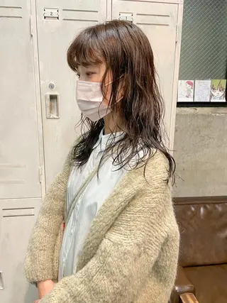 セミロング パーマ パーマ/レイヤー 岩山丈一郎のヘアスタイル