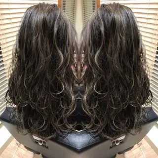 セミロング カラー 大久保 隆蔵のヘアスタイル