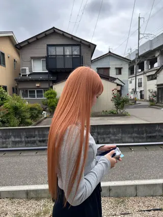 ロング 🧸ミルクティー /ブリーチ🫧あずみのヘアスタイル