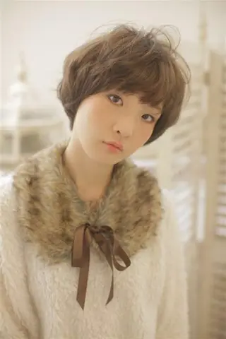 ショート カラー パーマ エイト ウメダのヘアスタイル