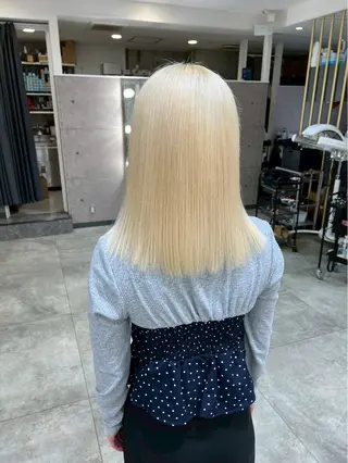 セミロング 髪質改善 Noe心斎橋店のヘアスタイル