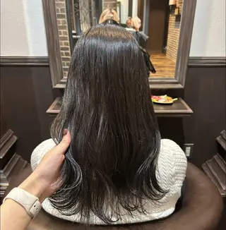 ミディアム 梅木 李奈のヘアスタイル