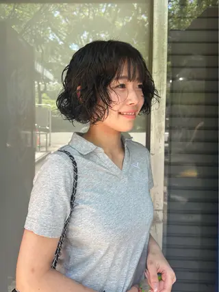 ショート パーマ 松本 雪愛のヘアスタイル