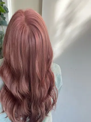 カラー BRAS ナカガワのヘアスタイル